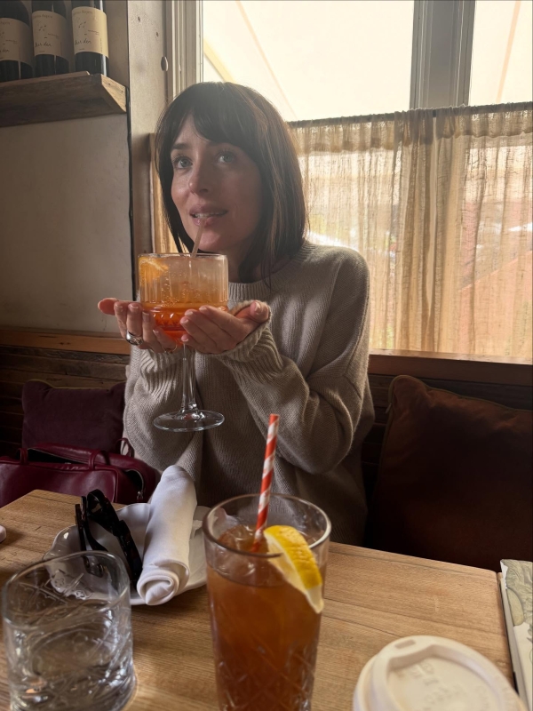 TeaTime Pictures
