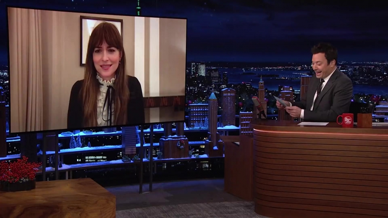 Dakota_Johnson_350.jpg