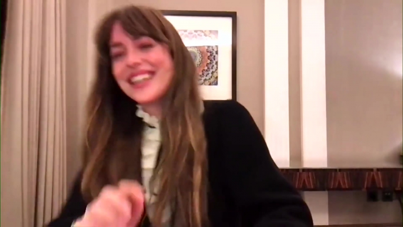 Dakota_Johnson_472.jpg
