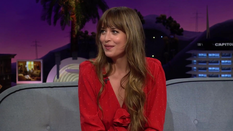 Dakota_Johnson_s_Mom_Has_to_Chill_w__the_Photos_092.jpg