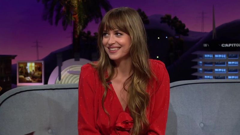 Dakota_Johnson_s_Mom_Has_to_Chill_w__the_Photos_123.jpg
