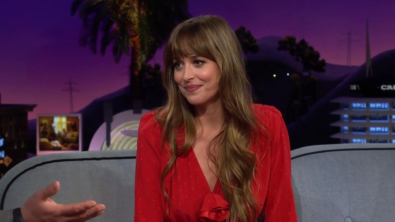 Dakota_Johnson_s_Mom_Has_to_Chill_w__the_Photos_324.jpg