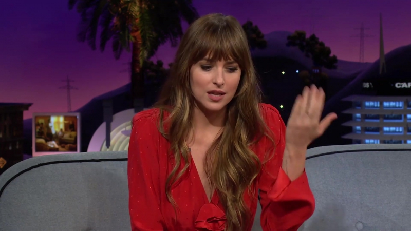 Dakota_Johnson_s_Mom_Has_to_Chill_w__the_Photos_521.jpg