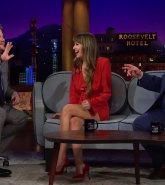 Dakota_Johnson_s_Mom_Has_to_Chill_w__the_Photos_382.jpg